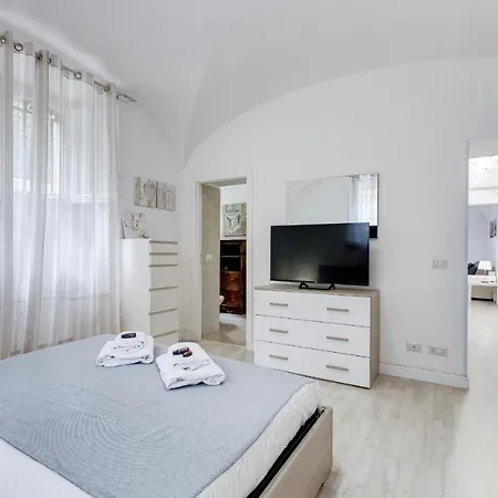 Borghese Modern * Roma
