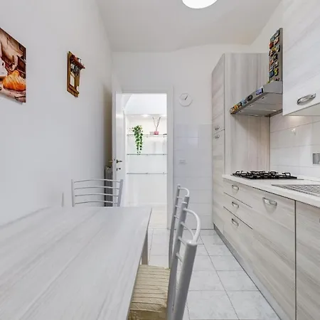 Borghese Modern Daire Roma