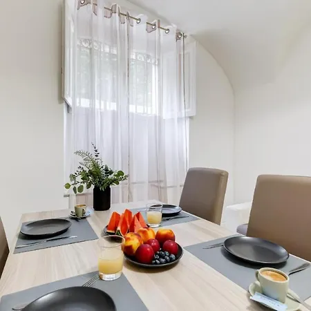 Borghese Modern Daire