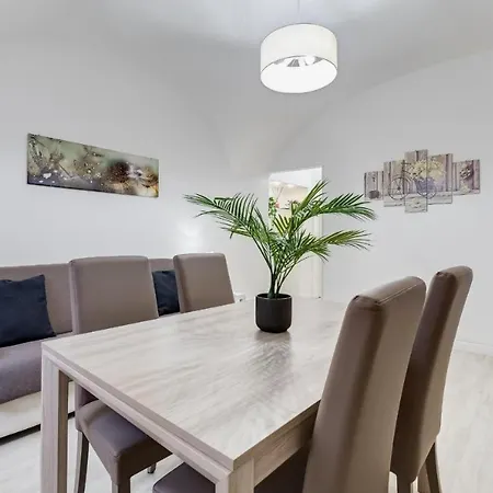 Borghese Modern Daire
