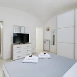 Borghese Modern Апартаменты *