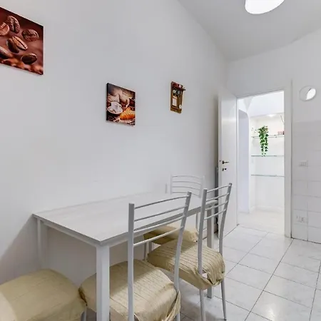 Apartment Borghese Modern Rome