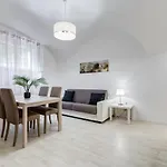 Borghese Modern * רומא