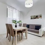 Borghese Modern דירה