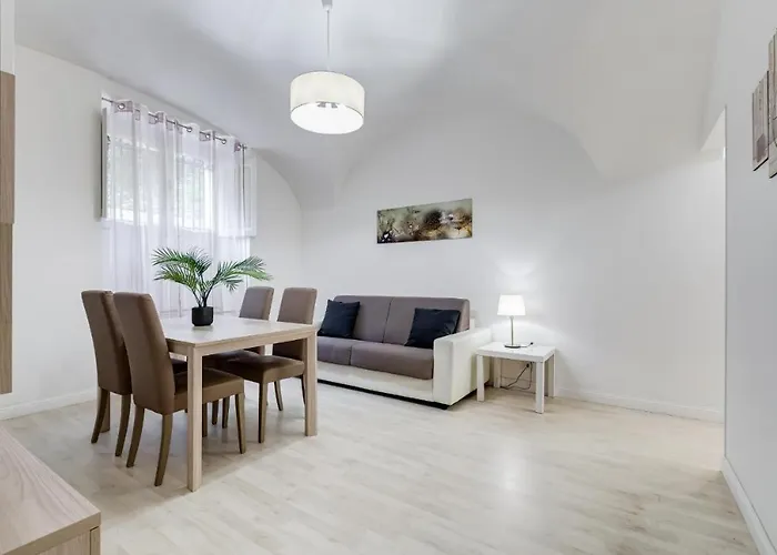 Borghese Modern * Rom