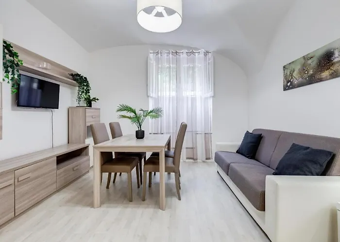 Borghese Modern * Rom